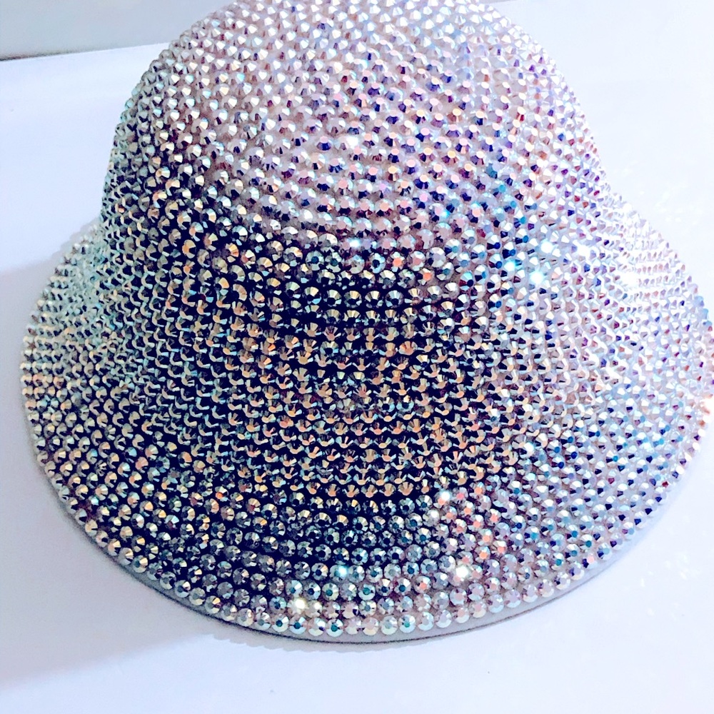 LADIES IRIDESCENT STONE BUCKET HAT